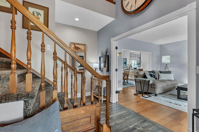 2522 N High Point Cir, Wichita, KS 67205