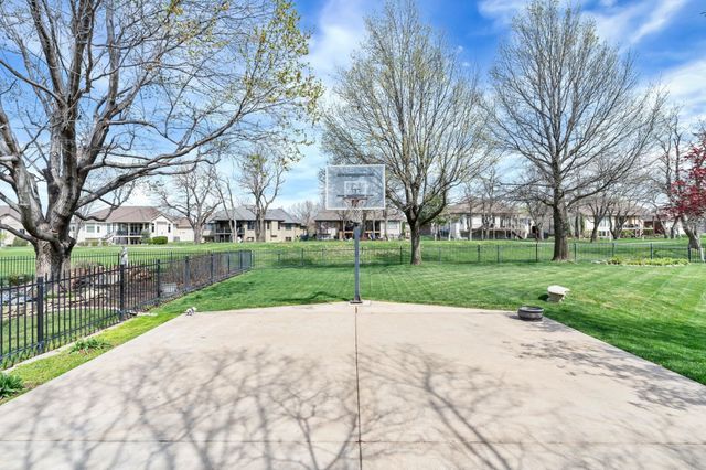 2522 N High Point Cir, Wichita, KS 67205