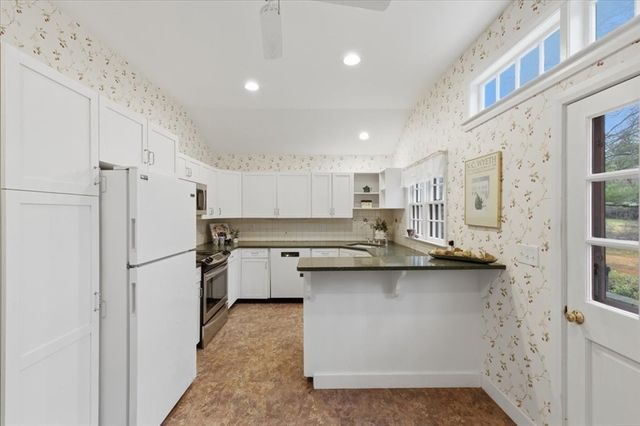 75 High Rock, Needham, MA 02492