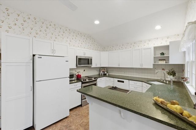 75 High Rock, Needham, MA 02492