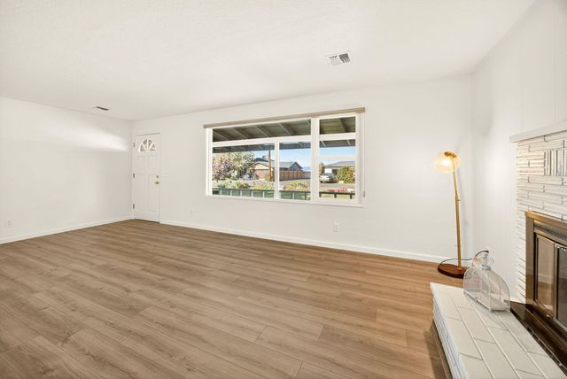 3275 Britt Avenue, Medford, OR 97501