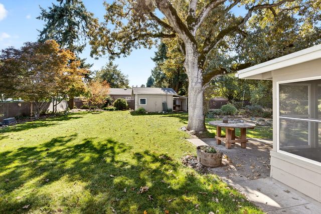 3275 Britt Avenue, Medford, OR 97501