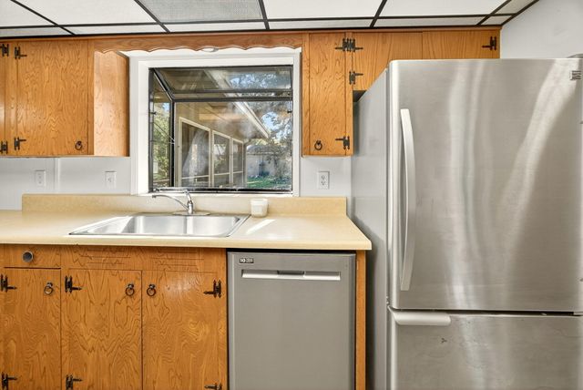 3275 Britt Avenue, Medford, OR 97501