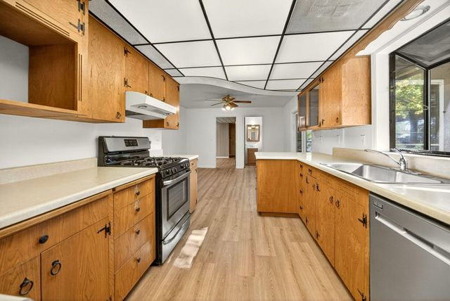 3275 Britt Avenue, Medford, OR 97501