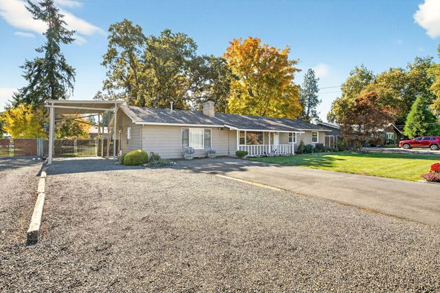 3275 Britt Avenue, Medford, OR 97501