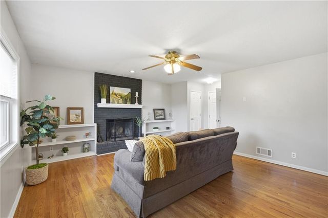 4501 E 105th Street, Kansas City, MO 64137