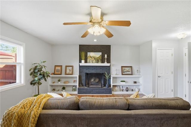 4501 E 105th Street, Kansas City, MO 64137