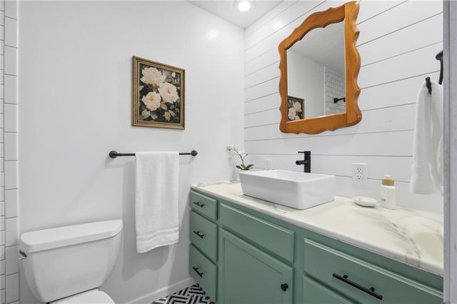 4501 E 105th Street, Kansas City, MO 64137