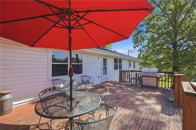 4501 E 105th Street, Kansas City, MO 64137