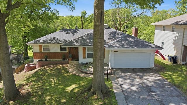 4501 E 105th Street, Kansas City, MO 64137