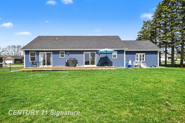 8679 Gilmour Lane, Freeland, MI 48623