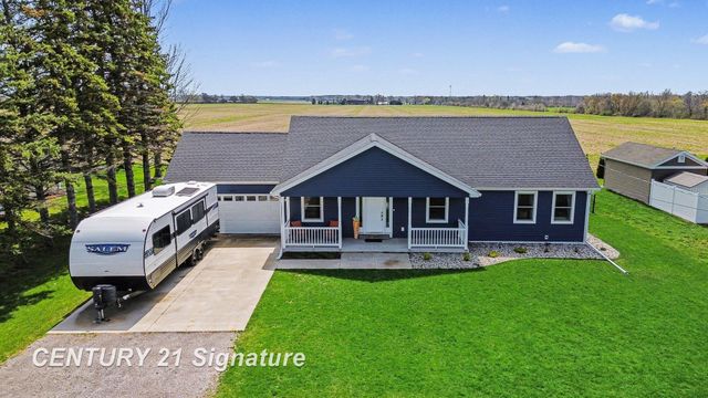 8679 Gilmour Lane, Freeland, MI 48623