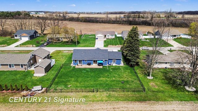 8679 Gilmour Lane, Freeland, MI 48623