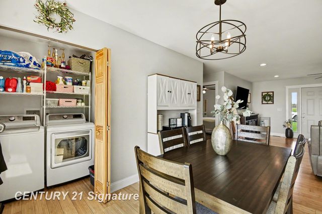 8679 Gilmour Lane, Freeland, MI 48623