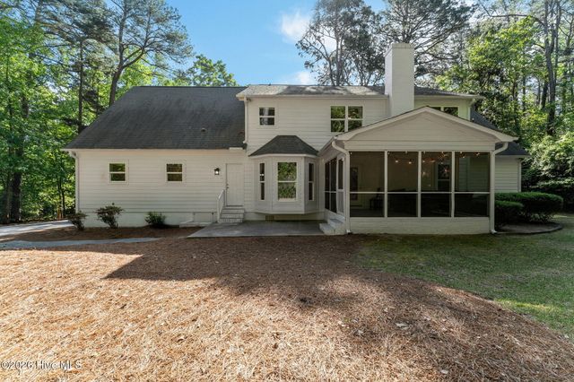 108 James Creek Road, Southern Pines, NC 28387