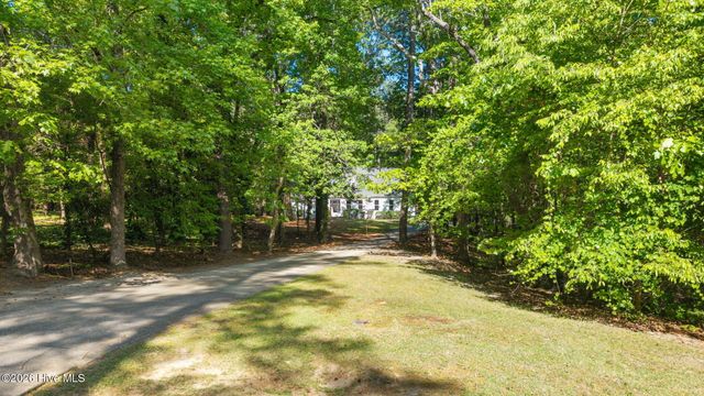108 James Creek Road, Southern Pines, NC 28387