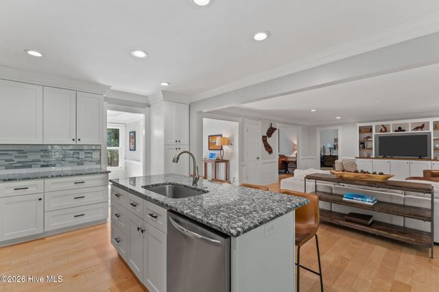 108 James Creek Road, Southern Pines, NC 28387