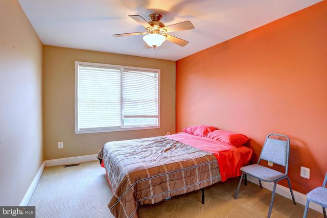 2220 SILVER LANE RD, Essex, MD 21221