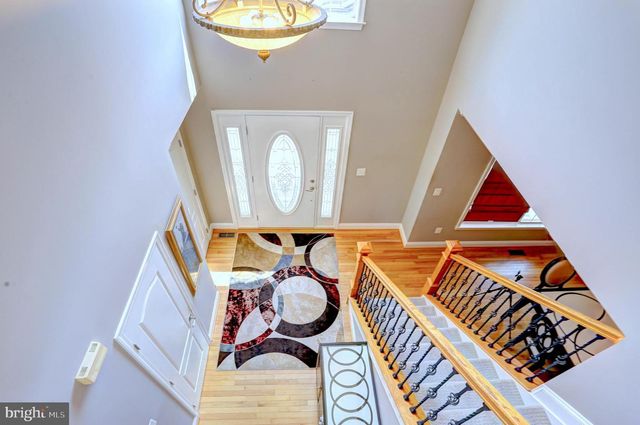 2220 SILVER LANE RD, Essex, MD 21221