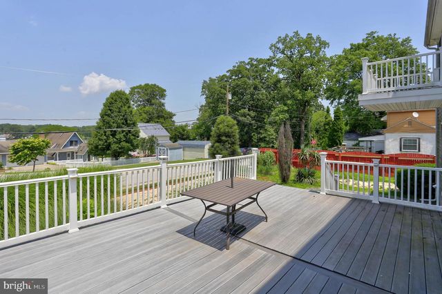 2220 SILVER LANE RD, Essex, MD 21221