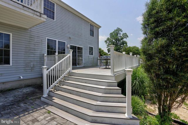 2220 SILVER LANE RD, Essex, MD 21221