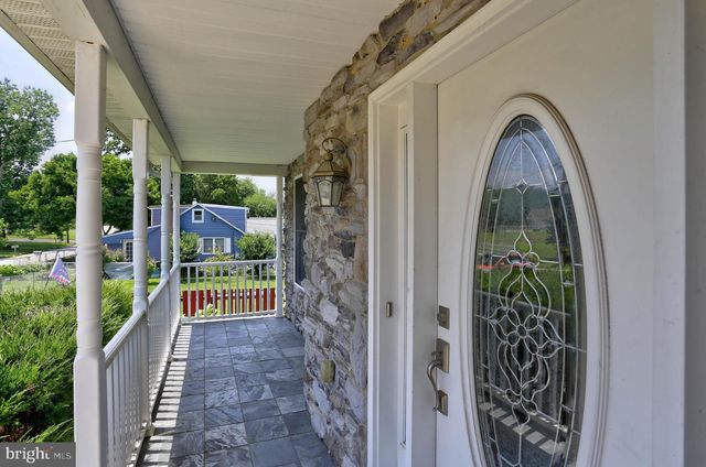 2220 SILVER LANE RD, Essex, MD 21221