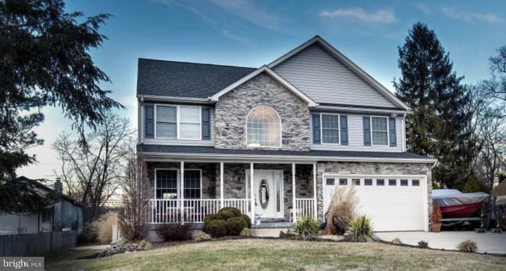 2220 SILVER LANE RD, Essex, MD 21221