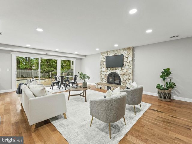 108 KINGSWOOD CT, Cherry Hill, NJ 08034