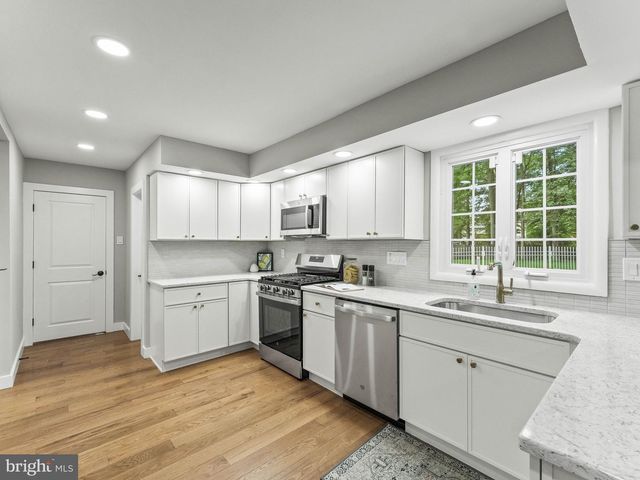 108 KINGSWOOD CT, Cherry Hill, NJ 08034