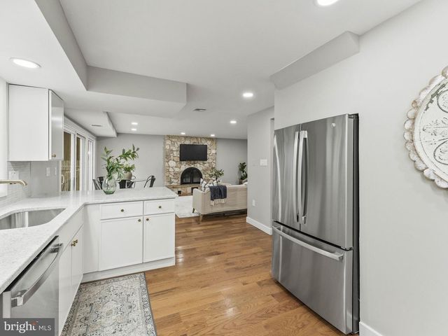 108 KINGSWOOD CT, Cherry Hill, NJ 08034