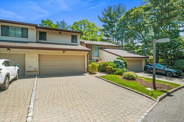 2 Maple Run Drive, Jericho, NY 11753