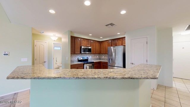 984 E Stronghold Canyon Lane, Sahuarita, AZ 85629
