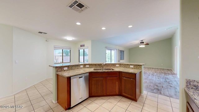 984 E Stronghold Canyon Lane, Sahuarita, AZ 85629