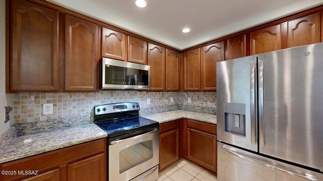 984 E Stronghold Canyon Lane, Sahuarita, AZ 85629