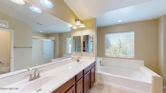 984 E Stronghold Canyon Lane, Sahuarita, AZ 85629
