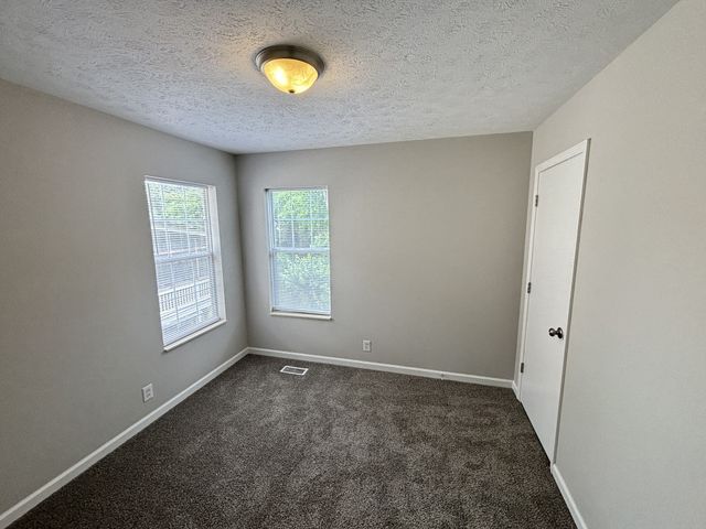 5907 Colchester Dr, Hermitage, TN 37076