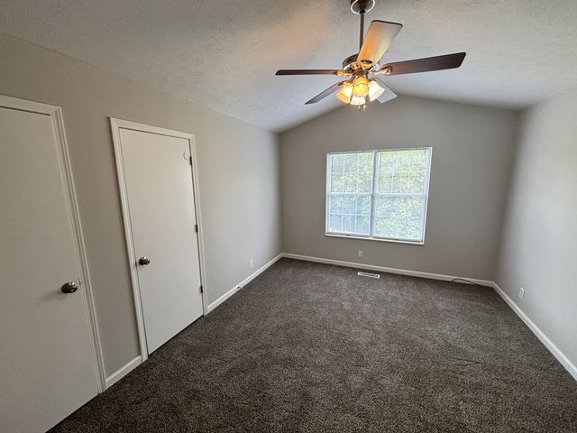 5907 Colchester Dr, Hermitage, TN 37076