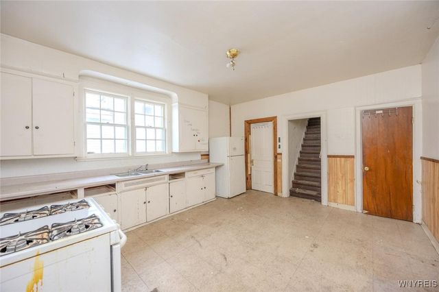 221 Wood Avenue, Buffalo, NY 14211