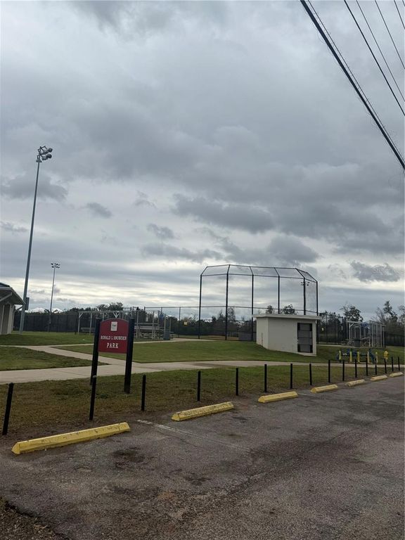 Image 15 of property listing at 1005 W WASHINGTON STREET, Plant City, FL 33563