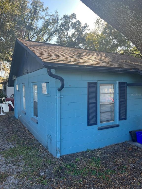 Image 16 of property listing at 1005 W WASHINGTON STREET, Plant City, FL 33563