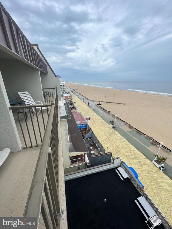 Image 13 of property listing at 107 N ATLANTIC AVE #0201 (WEEK 38), Ocean City, MD 21842