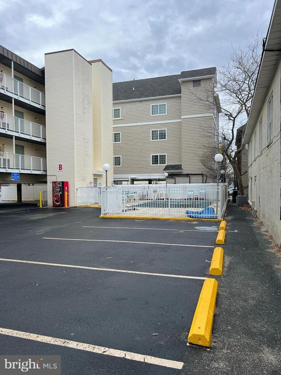 Image 19 of property listing at 107 N ATLANTIC AVE #0201 (WEEK 38), Ocean City, MD 21842