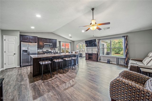 7444 Presley Avenue, Mentor, OH 44060