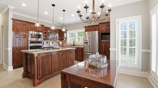 630 Shadowbrook Rd, Winchester, TN 37398