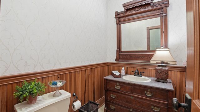 630 Shadowbrook Rd, Winchester, TN 37398