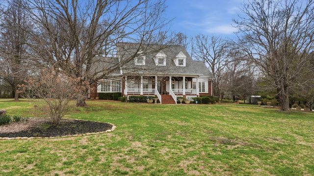 630 Shadowbrook Rd, Winchester, TN 37398