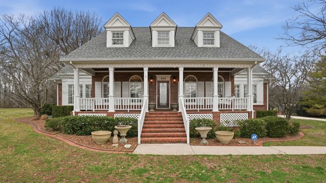 630 Shadowbrook Rd, Winchester, TN 37398
