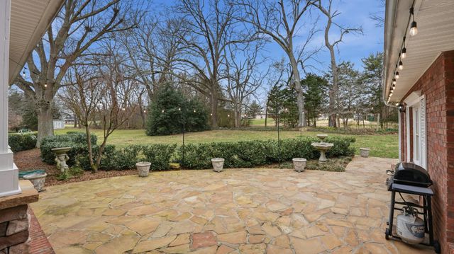 630 Shadowbrook Rd, Winchester, TN 37398