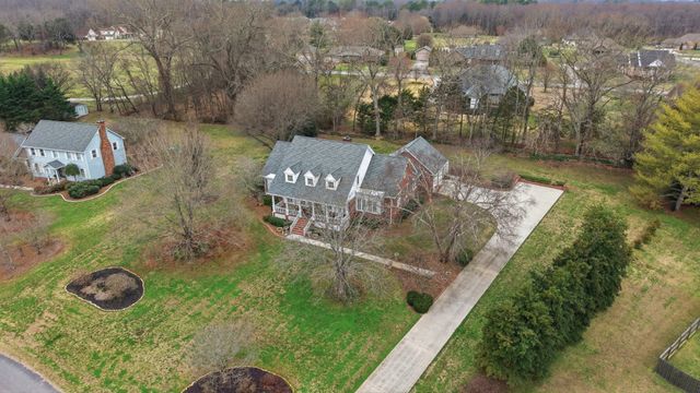 630 Shadowbrook Rd, Winchester, TN 37398