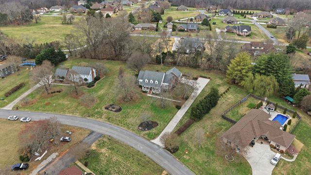 630 Shadowbrook Rd, Winchester, TN 37398